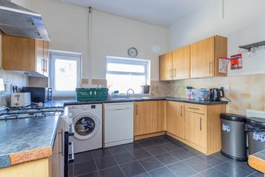 5 bed house, Pentyrch Street, Cathays, Cardiff, CF244JX - Image 4